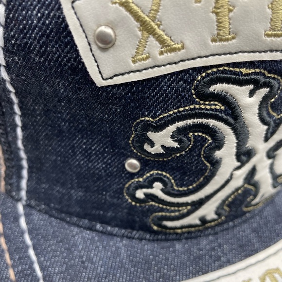 Xtreme Couture SnapBack Hat - Picture 9 of 14